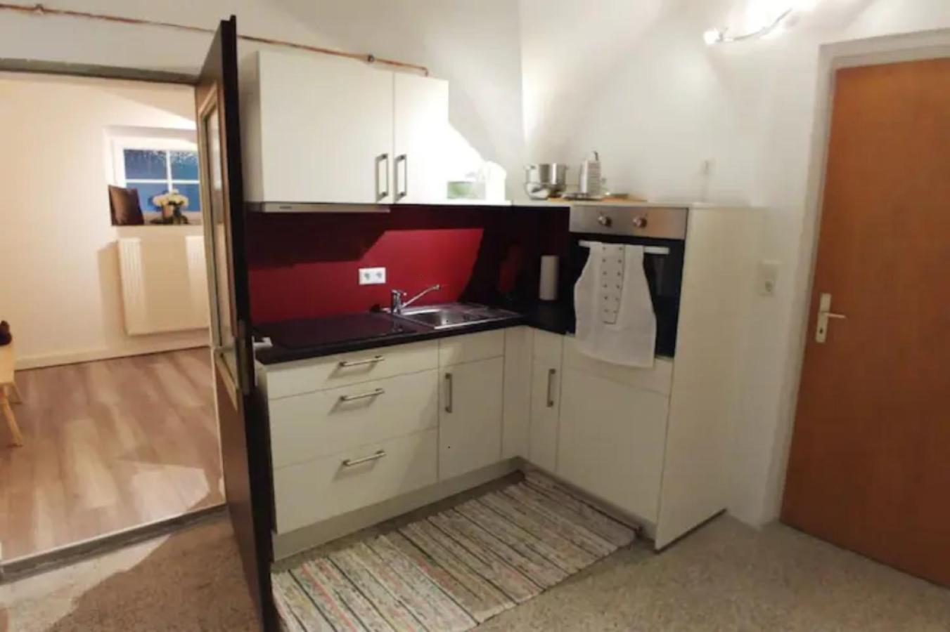 Apartmentvermietung Ingrid Bolkart - Landleben 6 Illertissen Eksteriør bilde
